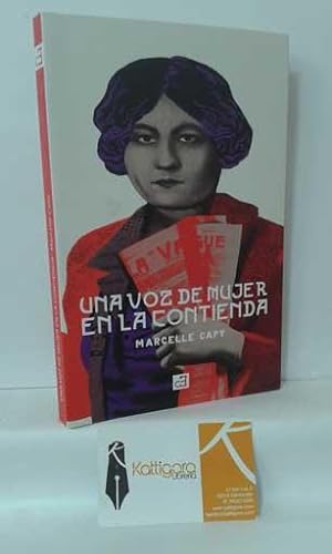 Seller image for UNA VOZ DE MUJER EN LA CONTIENDA for sale by Librera Kattigara
