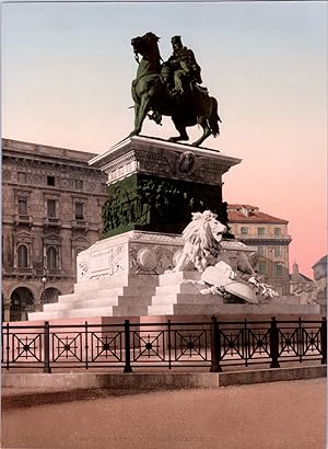 Italia, Milano. Monumento Vittorio Emanuele.