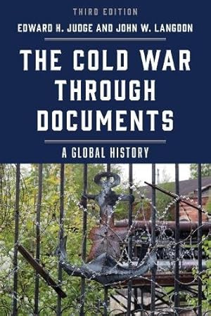 Imagen del vendedor de The Cold War through Documents: A Global History [Soft Cover ] a la venta por booksXpress