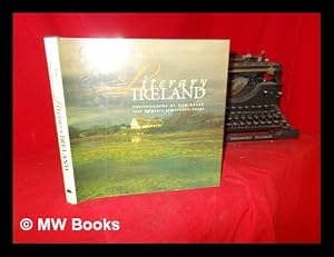 Imagen del vendedor de Literary Ireland / Tom Kelly, photographs ; Peter Somerville-Large, text a la venta por MW Books