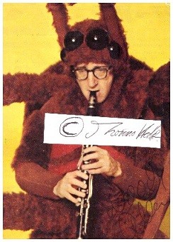 Seller image for WOODY ALLEN (1935) US-amerikanischer Komiker, Regisseur, Musiker for sale by Herbst-Auktionen