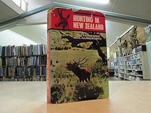 Image du vendeur pour Hunting in New Zealand mis en vente par The Secret Bookshop