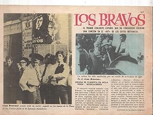 Imagen del vendedor de Claro de Luna numero 363: reportaje sobre Los Bravos (numerado 1 en trasera) a la venta por El Boletin