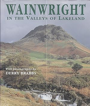 Imagen del vendedor de Wainwright in the Valleys of Lakeland a la venta por Kevin Webb Books