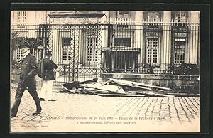 Ansichtskarte Nantes, Manifestations 1903, Place de la Préfecture après la manifestation, Débris ...