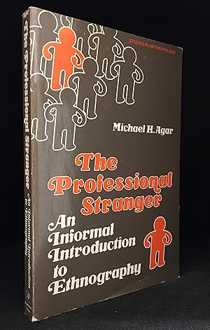 Imagen del vendedor de The Professional Stranger; An Informal Introduction to Ethnography (Publisher series: Studies in Anthropology.) a la venta por Burton Lysecki Books, ABAC/ILAB