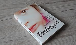 Imagen del vendedor de Destroyed: A Secret That Can't Be Told - A Life Forever Ruined a la venta por just books