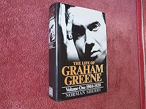 Seller image for THE LIFE OF GRAHAM GREENE - VOLUME ONE 1904-1939 for sale by Ron Weld Books
