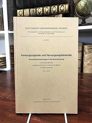 Image du vendeur pour Versorgungsorte und Versorgungsbereicht. Zentralittsforschung in Nordwrttemberg. (= Stuttgarter geographische Studien, Band 92). mis en vente par Antiquariat Seibold