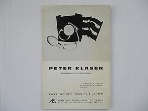 Immagine del venditore per Peter Klasen Ensembles et Accessoires Musee d Art Moderne de la Ville de Paris 1971 Exhibition brochure venduto da ANARTIST