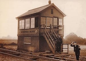 Immagine del venditore per Maidenhead Train Railway Station Signal Box Photo Postcard venduto da Postcard Finder