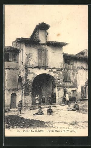 Carte postale Port-Saint-Marie, Vieille Maison (XIIIe siècle)