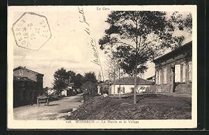 Carte postale Monbrun, La Mairie et le Village, vue partielle