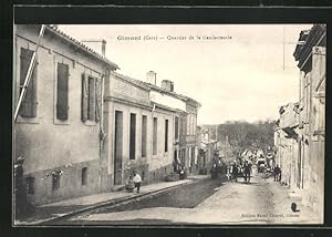 Carte postale Gimont, Quartier de la Gendarmerie, vue de la rue