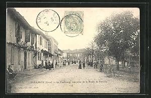 Carte postale Saramon, Le Faubourg, vue prise de la Route de Simorre