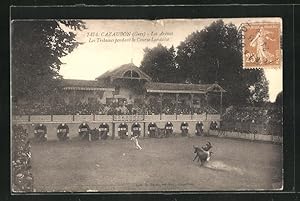 Carte postale Cazaubon, Les Arènes, Le Tribunes pendant la Course Landaise