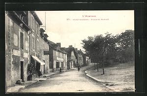 Carte postale Montbazens, Place du Marché, la place du Marché