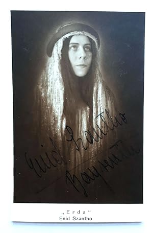 Enid Szantho als Erda in Bayreuth um 1930 - Ansichtskarten / Fotokarten - signiert