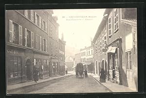 Carte postale Decazeville, Rue Cayrade - Centre, vue de la rue