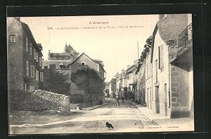 Carte postale Montbazens, Route de Rignac, vue de la rue