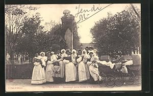 Carte postale Valence, Monument Louis Gallet et les Nourrices