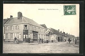 Carte postale Moreuil, Rue du Santerre, vue partielle