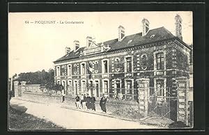 Carte postale Picquigny, La Gendarmerie, Polizei