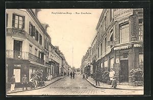 Carte postale Neufchatel-en-Bray, Rue Cauchoise, vue de la rue im Zentrum