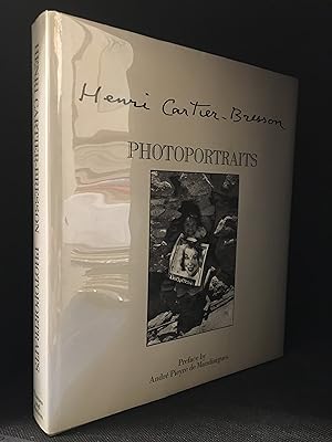 Imagen del vendedor de Photoportraits a la venta por Burton Lysecki Books, ABAC/ILAB