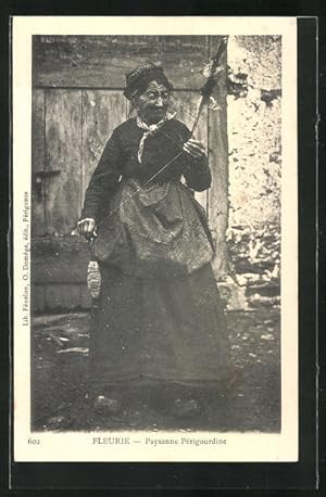 Carte postale Fleurie, Paysanne Perigourdine