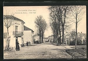 Carte postale La Garde, Entrée du Bourg, Côte Sud