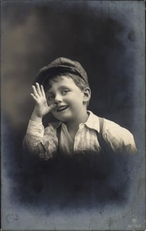 Bild des Verkufers fr Ansichtskarte / Postkarte Kleiner Junge zeigt eine lange Nase, RPH 3270/2 zum Verkauf von akpool GmbH