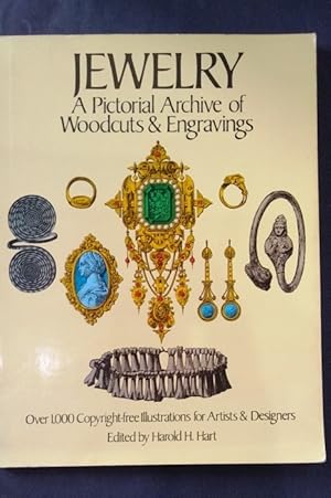 Immagine del venditore per Jewelry: A Pictorial Archive of Woodcuts and Engravings - Picture Archives venduto da Your Book Soon