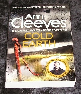 Imagen del vendedor de Cold Earth a la venta por Yare Books