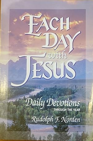 Image du vendeur pour Each Day With Jesus: Daily Devotions Through the Year mis en vente par Faith In Print