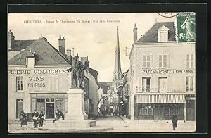 Carte postale Pithiviers, Statue de l`Agronome du Hamel, Rue de la Couronne