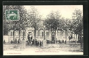 Carte postale Pithiviers, L`Ecole libre des Garcons