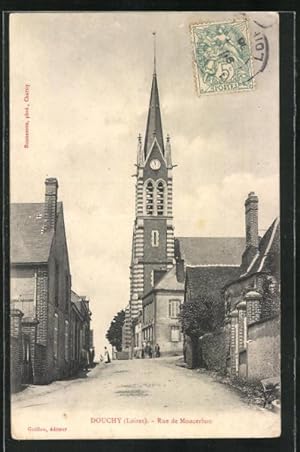 Carte postale Douchy, Rue de Moncerbon