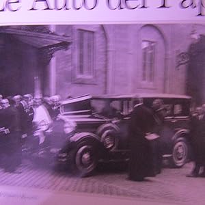Immagine del venditore per Le Auto dei Papi / Pontiffs' Cars Settant'anni di automobilismo vaticano / Seventy years of Vatican motoring venduto da Antonio Pennasilico