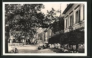 Carte postale Miramont-de-Guyenne, Place Martignac et rue Viguerie