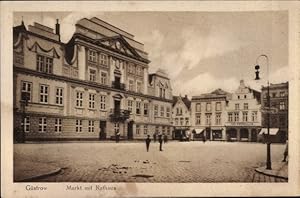 Seller image for G�strow in Mecklenburg, Markt mit Rathaus for sale by akpool.de - akpool GmbH