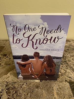 Immagine del venditore per No One Needs to Know [FIRST EDITION, FIRST PRINTING] venduto da Vero Beach Books