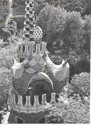 Image du vendeur pour LAMINA 20679: Tejados del Parque Guell. Barcelona mis en vente par EL BOLETIN