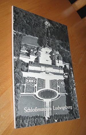 Seller image for Schlossmuseum Ludwigsburg - Amtlicher Fhrer for sale by Dipl.-Inform. Gerd Suelmann