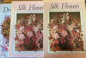 Immagine del venditore per Silk Flowers: Making and Arranging Ribbon Flowers/ Dried Flowers Drying and Arranging (2 book boxed set) venduto da Never Too Many Books