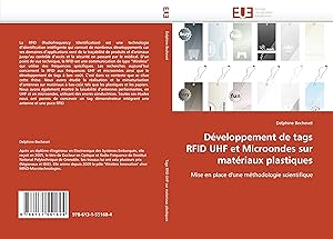 Seller image for Dveloppement de tags RFID UHF et Microondes sur matriaux plastiques for sale by moluna