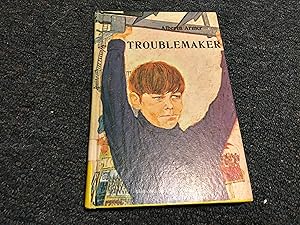 Imagen del vendedor de Troublemaker a la venta por Betty Mittendorf /Tiffany Power BKSLINEN