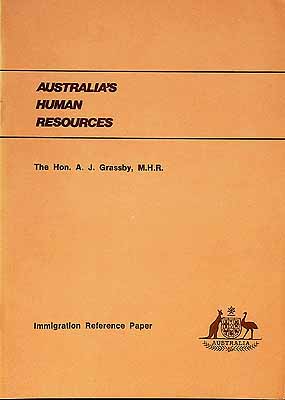 Bild des Verkufers fr Australia's Human Resources zum Verkauf von Kennys Bookshop and Art Galleries Ltd.