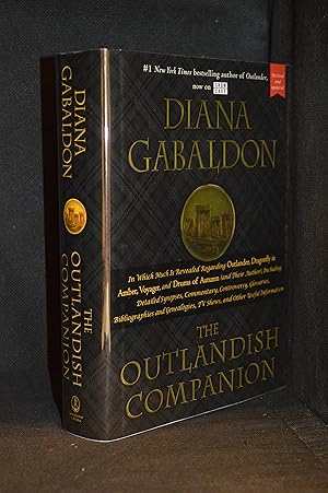 Bild des Verkufers fr The Outlandish Companion; The First Companion to the Outlander Series, Covering Outlander, Dragonfly in Amber, Voyager, and Drums of Autumn (Main character: Claire Randall.) zum Verkauf von Burton Lysecki Books, ABAC/ILAB