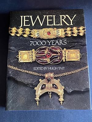 Immagine del venditore per Jewelry 7,000 Years venduto da Dara's Library